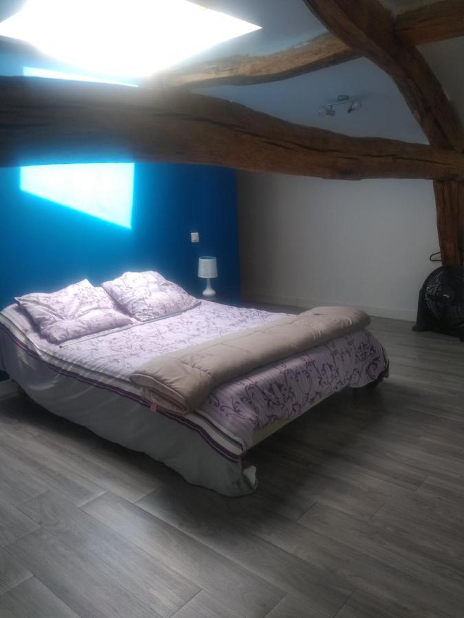 Maison De Campagne A La Ferme Pillac Экстерьер фото